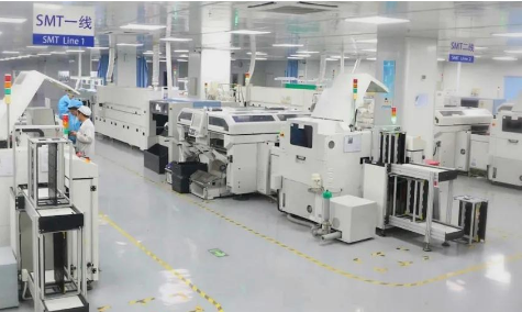 SMT行業(yè)中全自動貼標機的應用