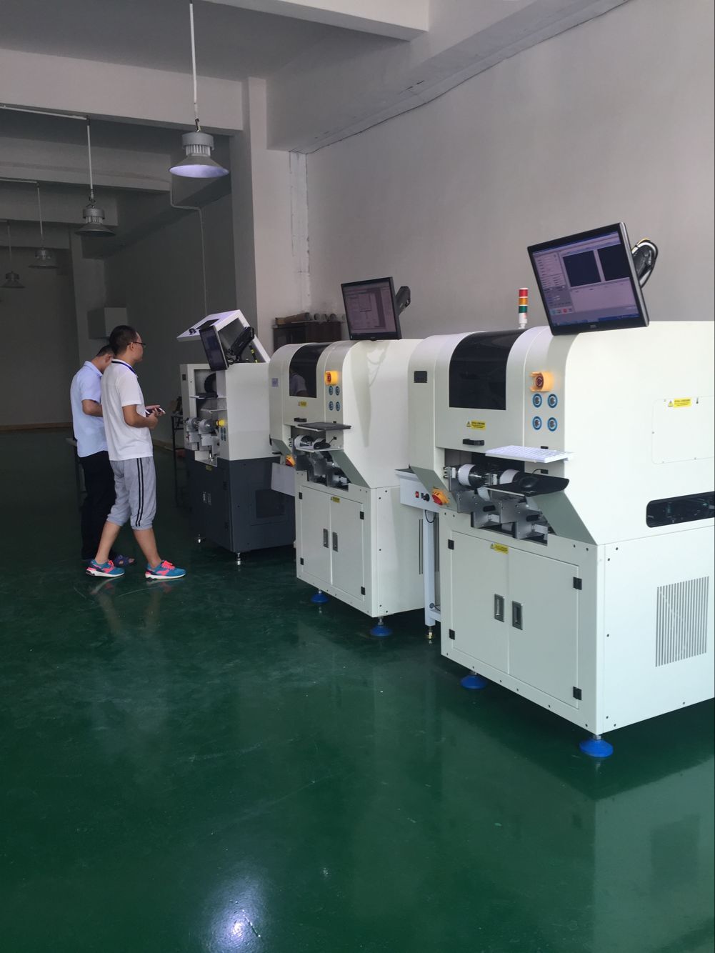 液晶面板全自動貼膠機(jī)