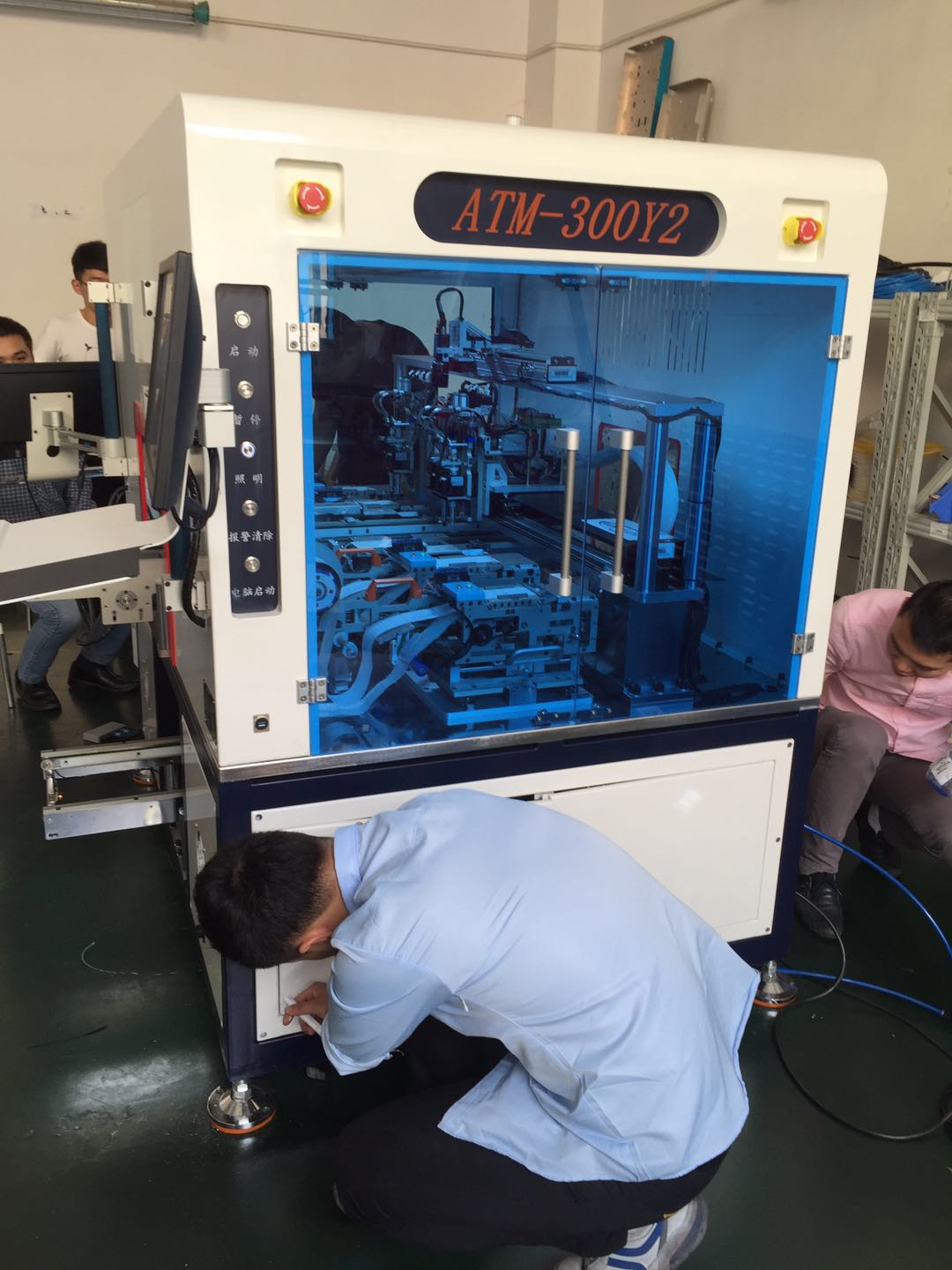 手機(jī)全自動(dòng)貼背膠機(jī)如何選購不會(huì)被坑
