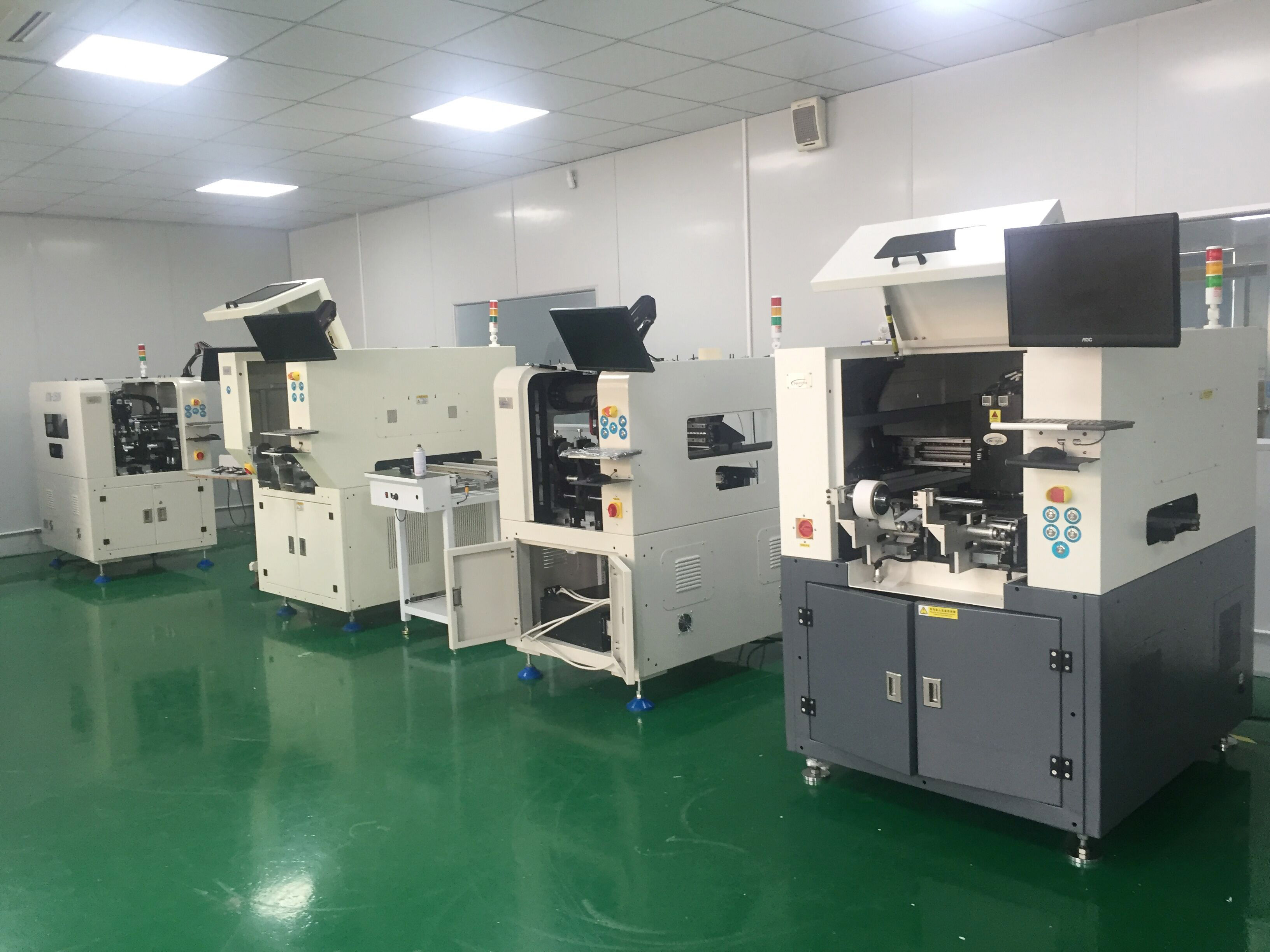 圓柱電池自動貼輔料機及設備細節(jié)展示
